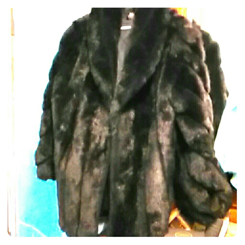 Monterey Faux Fur Beautiful 3/4 Coat